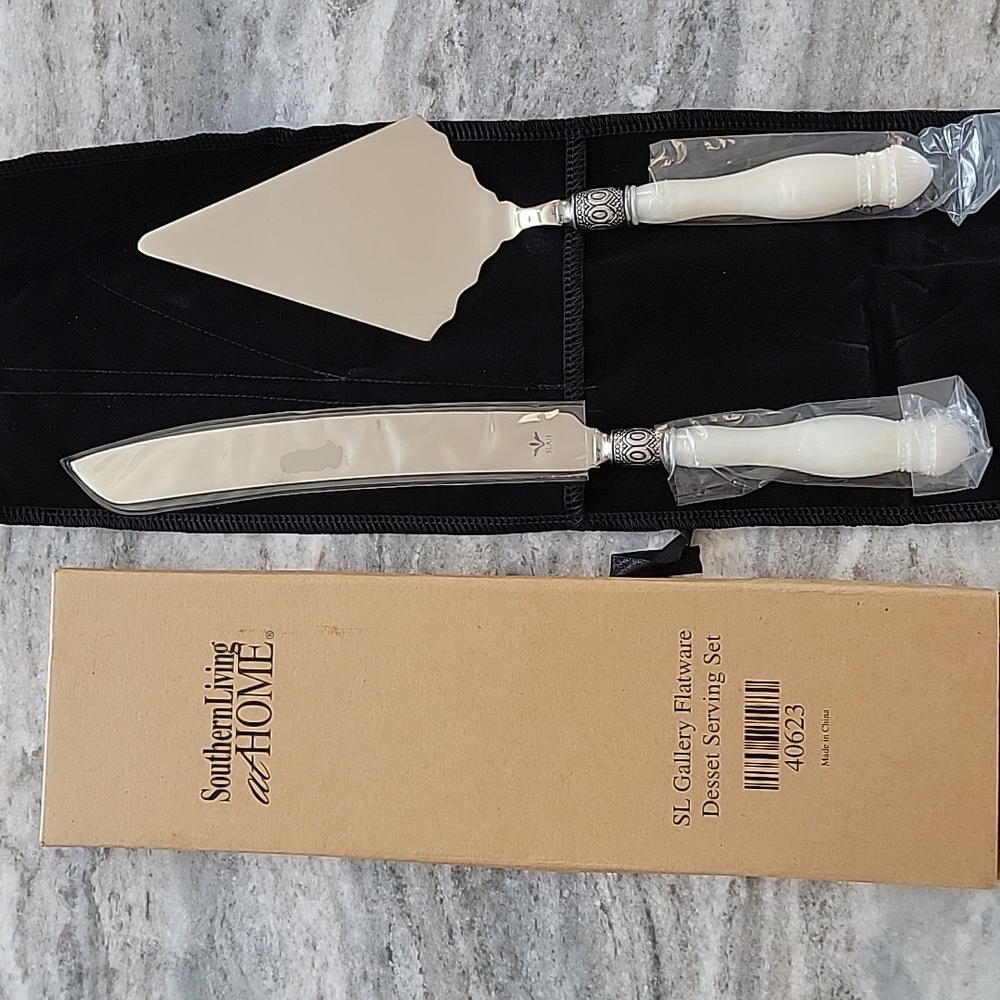 Southern Living serving set
